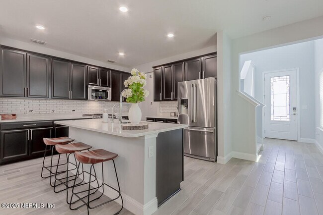 Building Photo - 348 Clifton Bay Lp