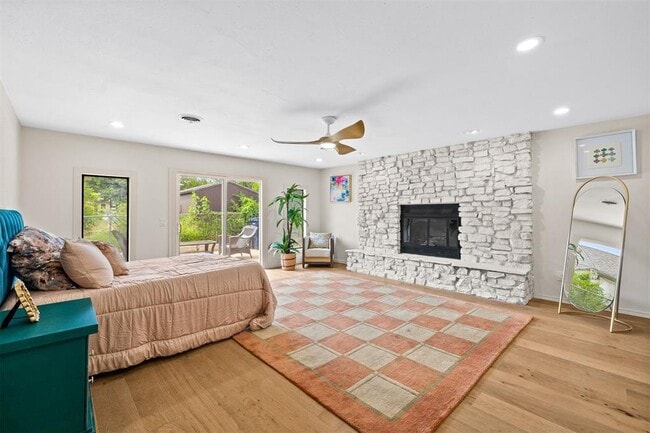 Building Photo - 2737 Clermont Pl