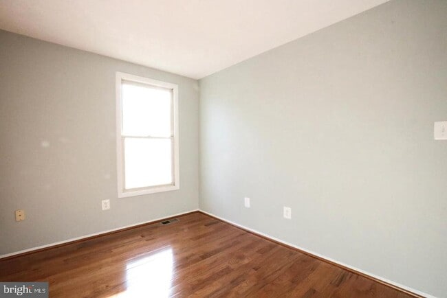 Building Photo - 3804 Bonnybridge Pl