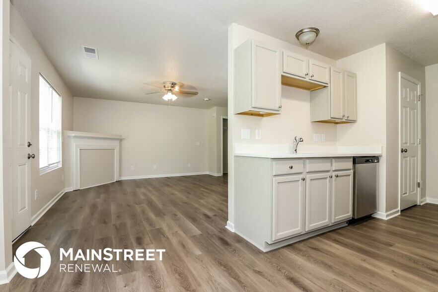 Building Photo - 1032 Quinlan Dr