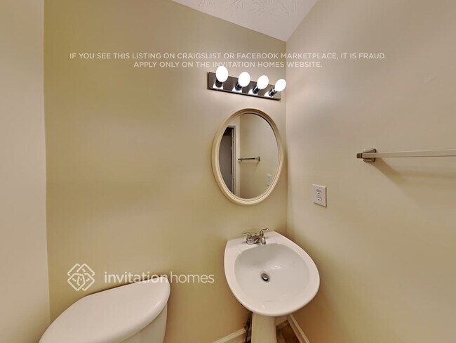 Building Photo - 1027 Shadow Lake Dr