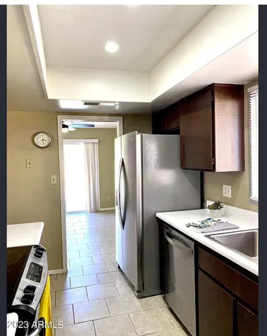 Kitchen - 3436 W Acoma Dr