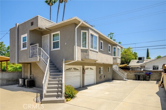 Building Photo - 720 W California Ave