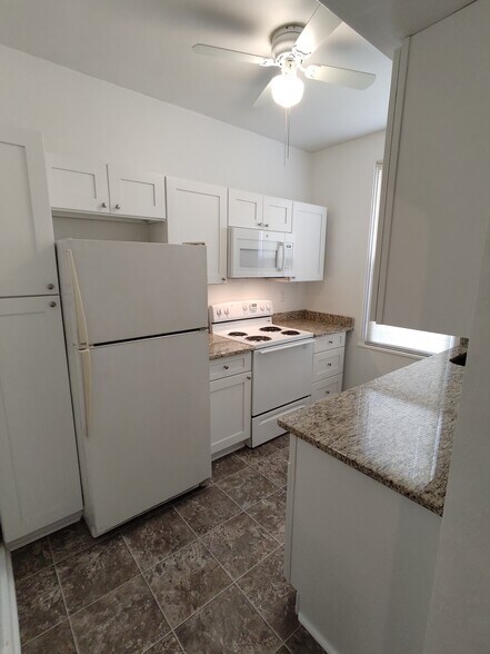 Primary Photo - 341 Boggs Ave