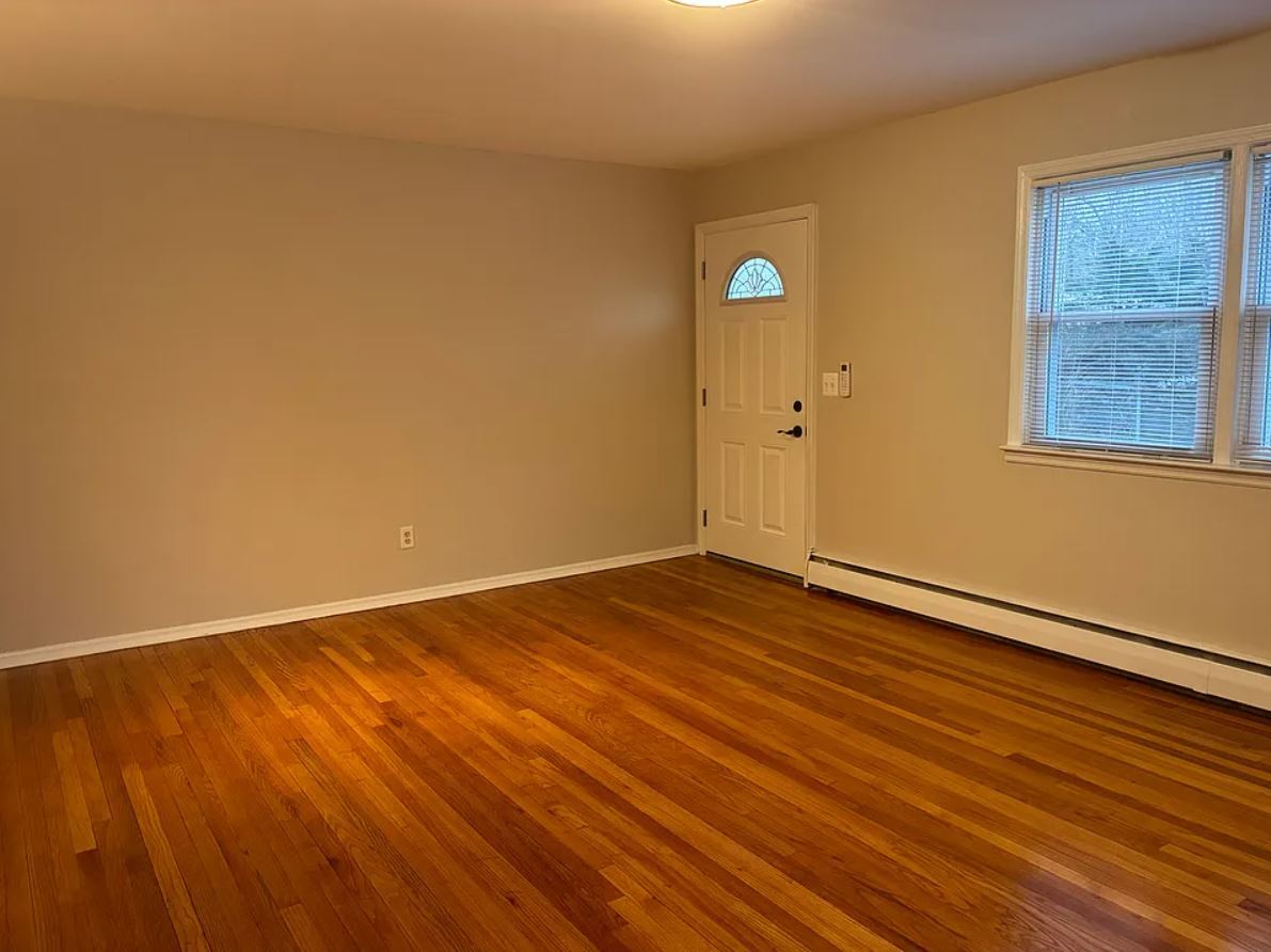 Building Photo - 101 W Oakland Ave