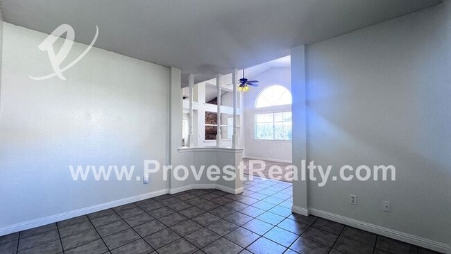 Building Photo - 15095 Laurelwood Pl