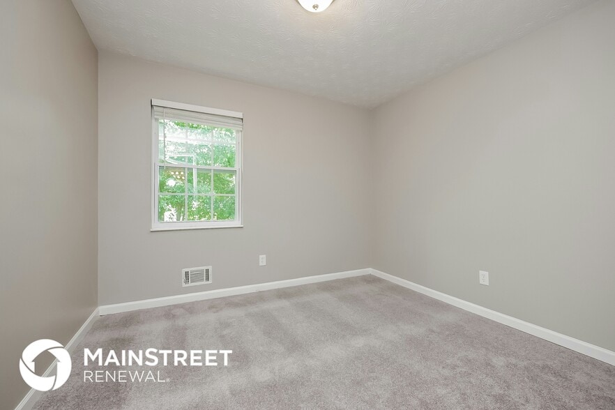 Building Photo - 5884 Dan Dr