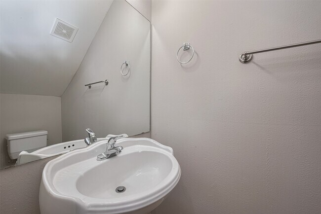 Building Photo - 15210 Addicks Stone Dr