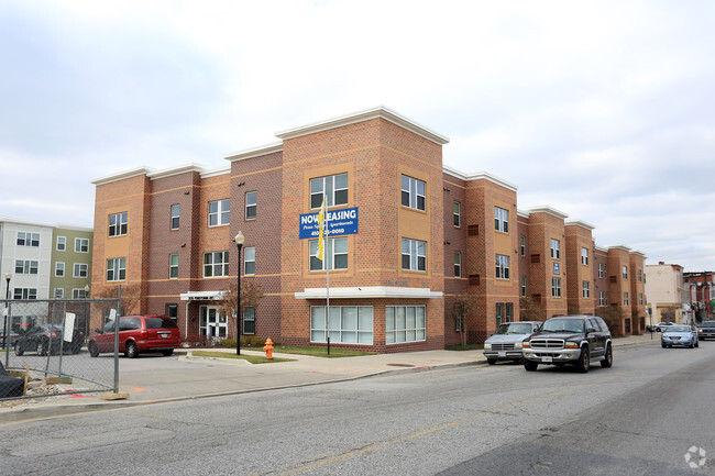 Building Photo - Penn Square