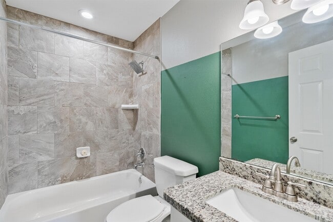 Building Photo - 1020 Tesoro Pass