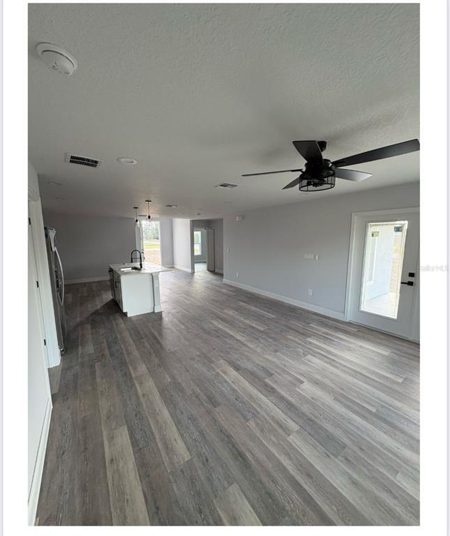 Building Photo - 10268 N Harbor Way