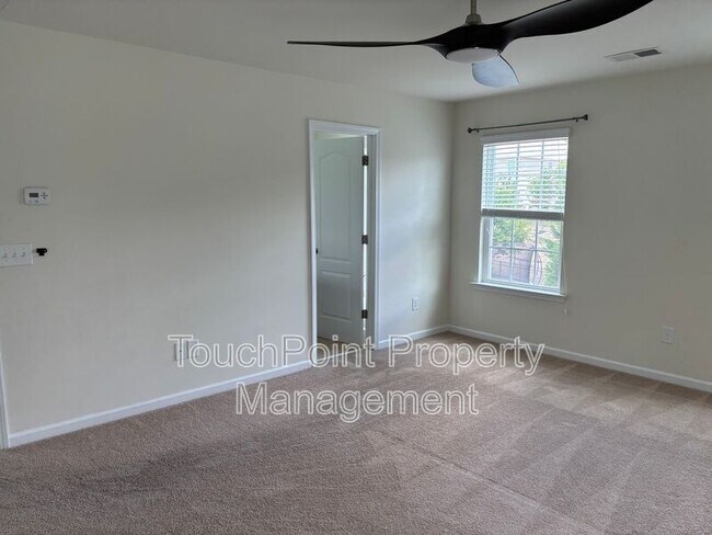 Building Photo - 78123 Rillstone Dr