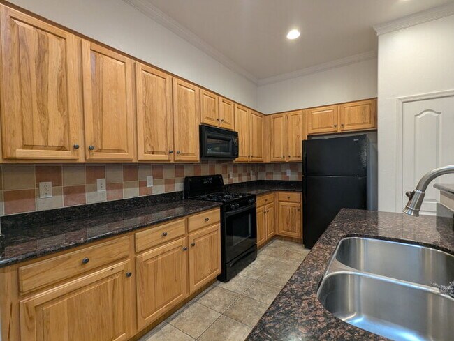 Building Photo - Rancho Sahuarita with Pool/Spa with Lake views