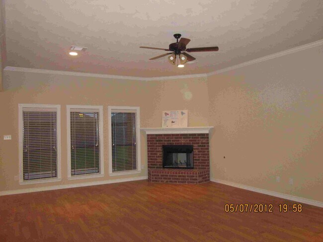 Building Photo - 1109 Pamplin Ct