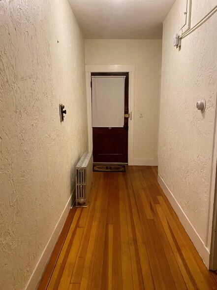 Building Photo - 18 Fenwick St