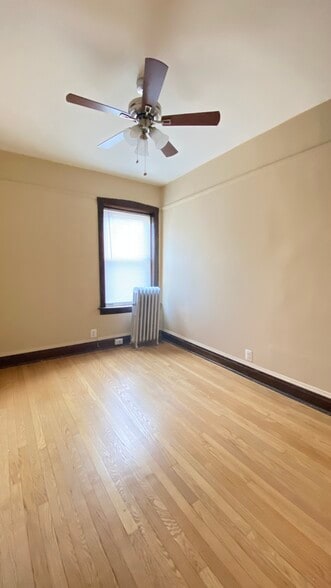 Building Photo - 4451 W Dickens Ave