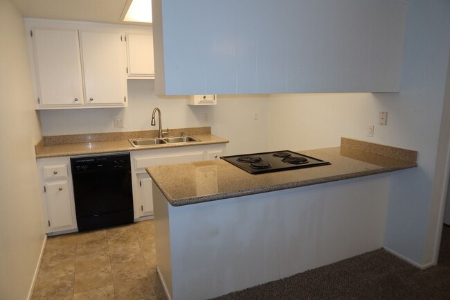 Building Photo - 7374 Farm Dale Wy