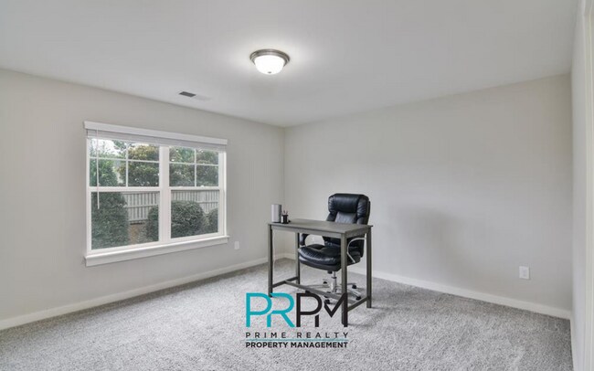 Building Photo - 826 Stonebriar St