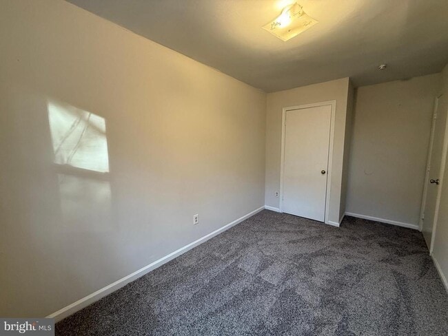 Building Photo - 4 Manchester Ct