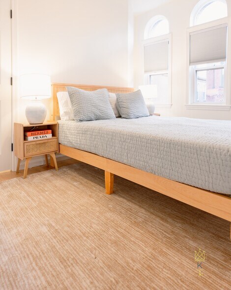 Building Photo - 5 Davis Ave