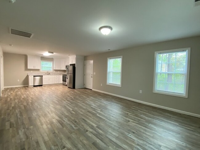 Building Photo - New Construction 2 bedroom, 2 bath duplex