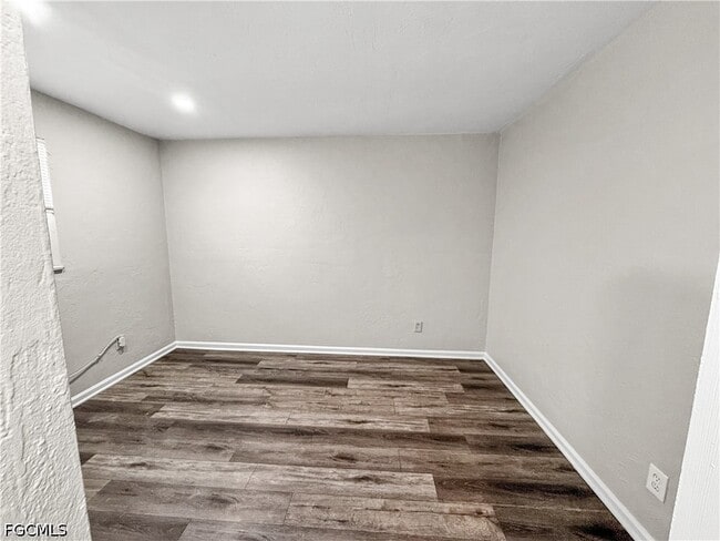 Building Photo - 3744 Estelle Ave