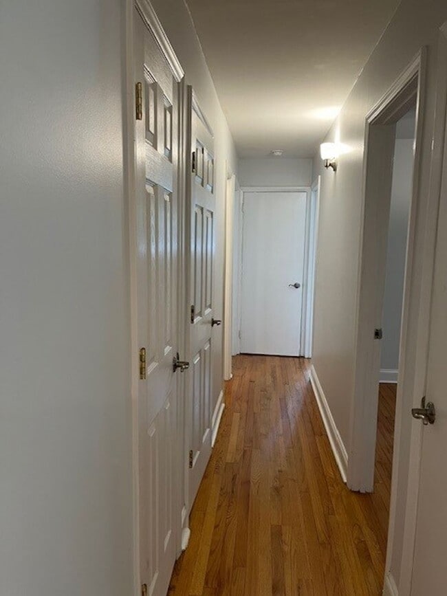 Building Photo - Spacious 3-Bedroom, 2-Bath located in the heart of Carrboro