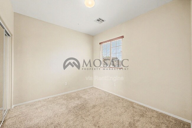 Building Photo - 1384 S Sabino Dr