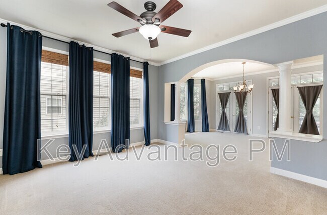 Building Photo - 4203 Talon Dr