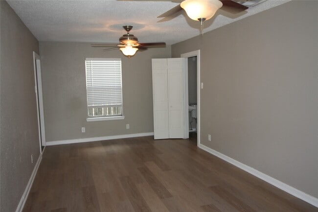 Building Photo - 5400 Sheldon St