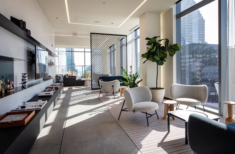 Building Photo - 86 E Wacker Dr