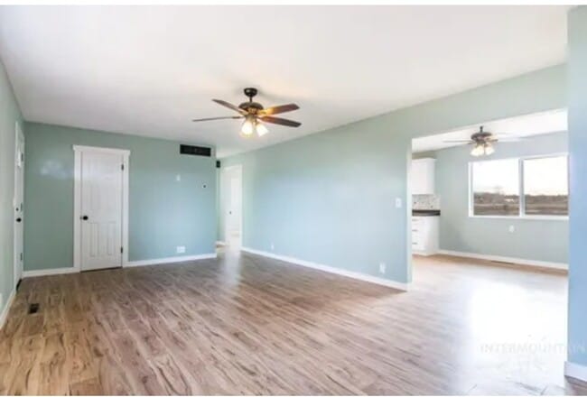 Building Photo - 1707 Baker Ln