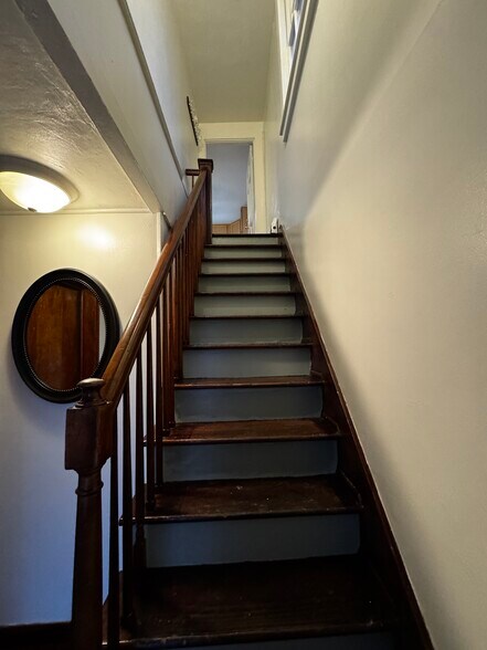 Building Photo - 1284 Slater Rd