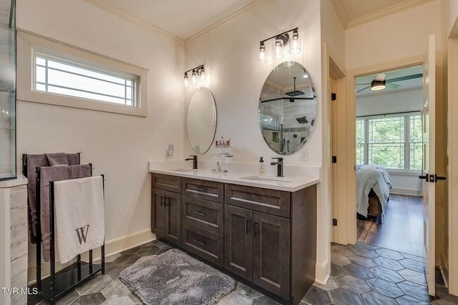 Building Photo - 1007 Shadyside Dr