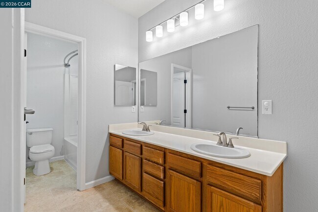 Building Photo - 3927 Hidden Grove Ln