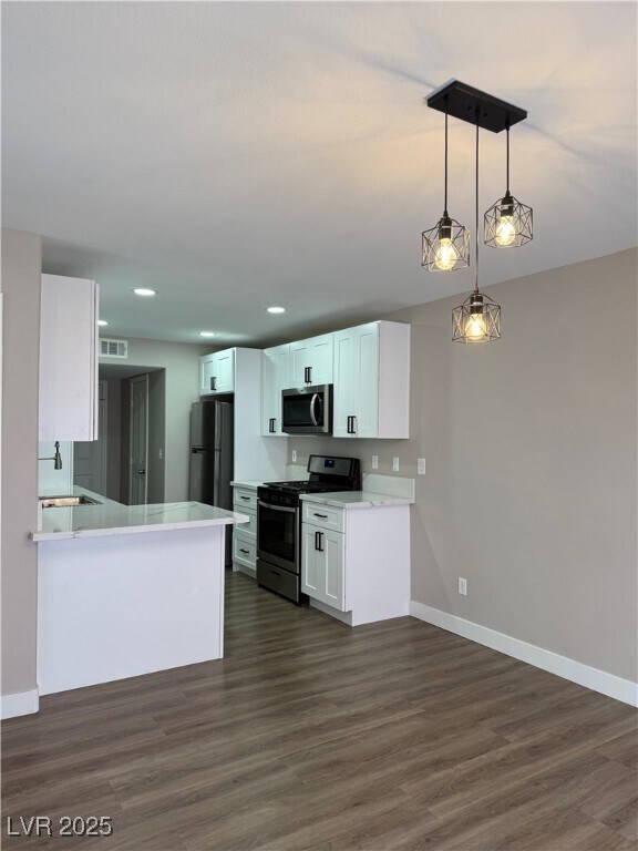 Building Photo - 502 Escoto Pl