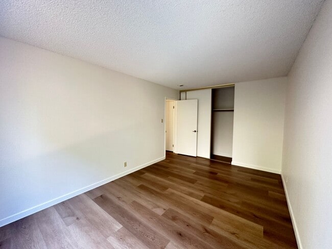 Building Photo - Benicia House in a Desired Location