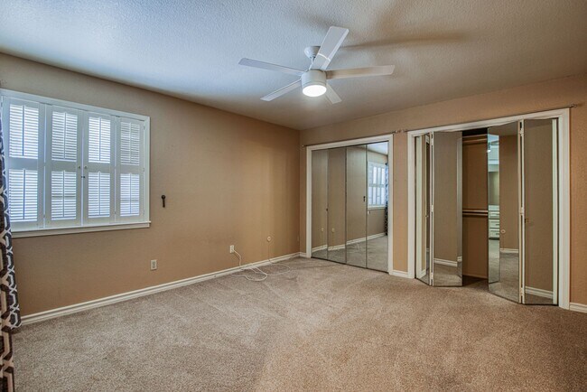 Building Photo - Stunning eastside rental in highly desirable area!