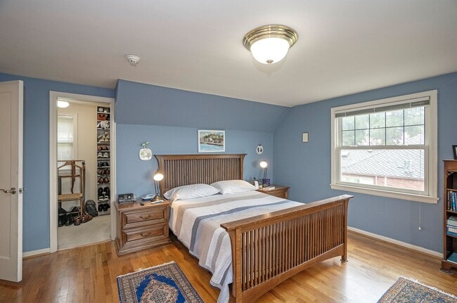 Building Photo - Stunning Home with Breathtaking Views in T...