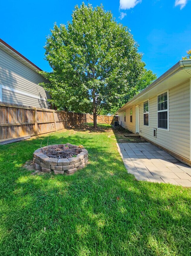 Building Photo - 1257 W Bridgewood Pl