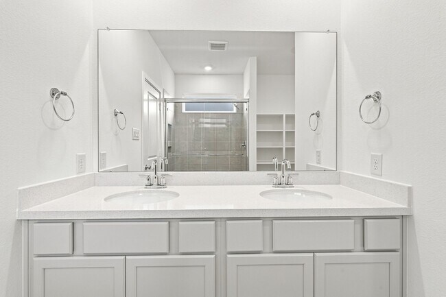 Building Photo - 22126 Rangemore Dr