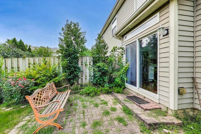 Building Photo - 2710 Glenwood Ct