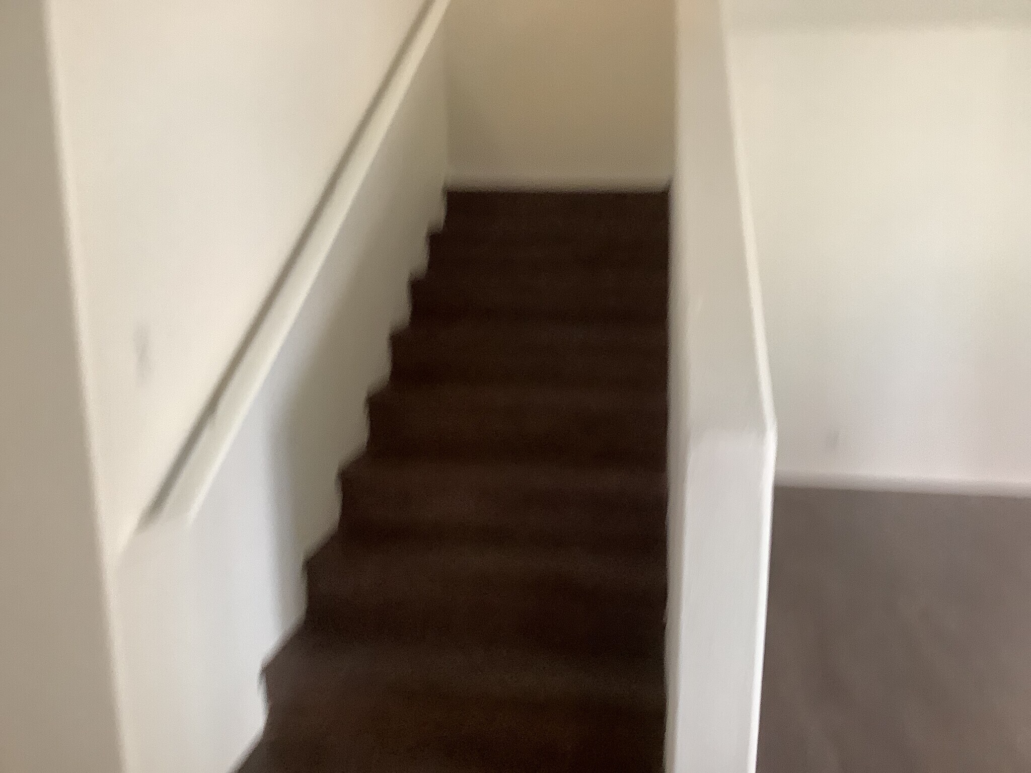 Building Photo - 1833 Chicoma Rd NE