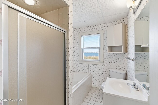 Building Photo - 5 Marine Pl