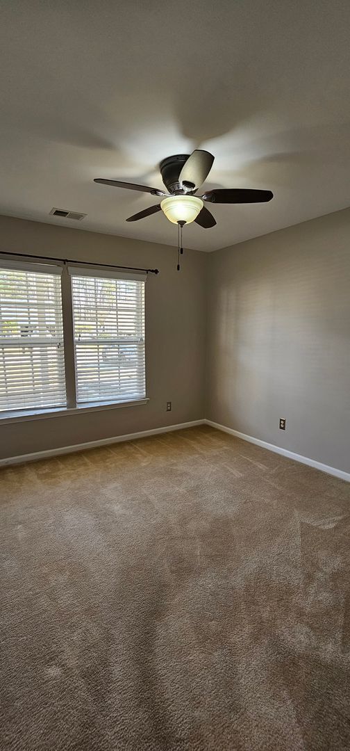Building Photo - 1593 Langley Dr