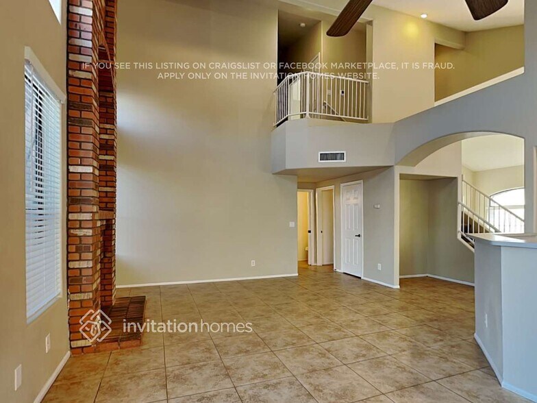 Building Photo - 3519 N 107th Dr