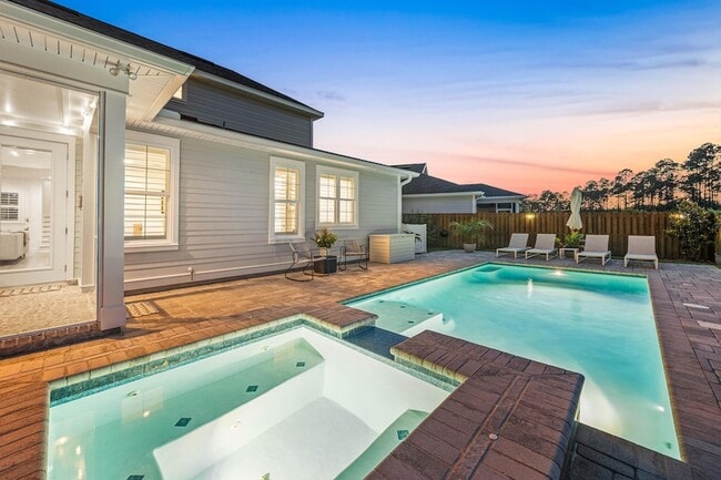 Building Photo - 229 Windrow Way