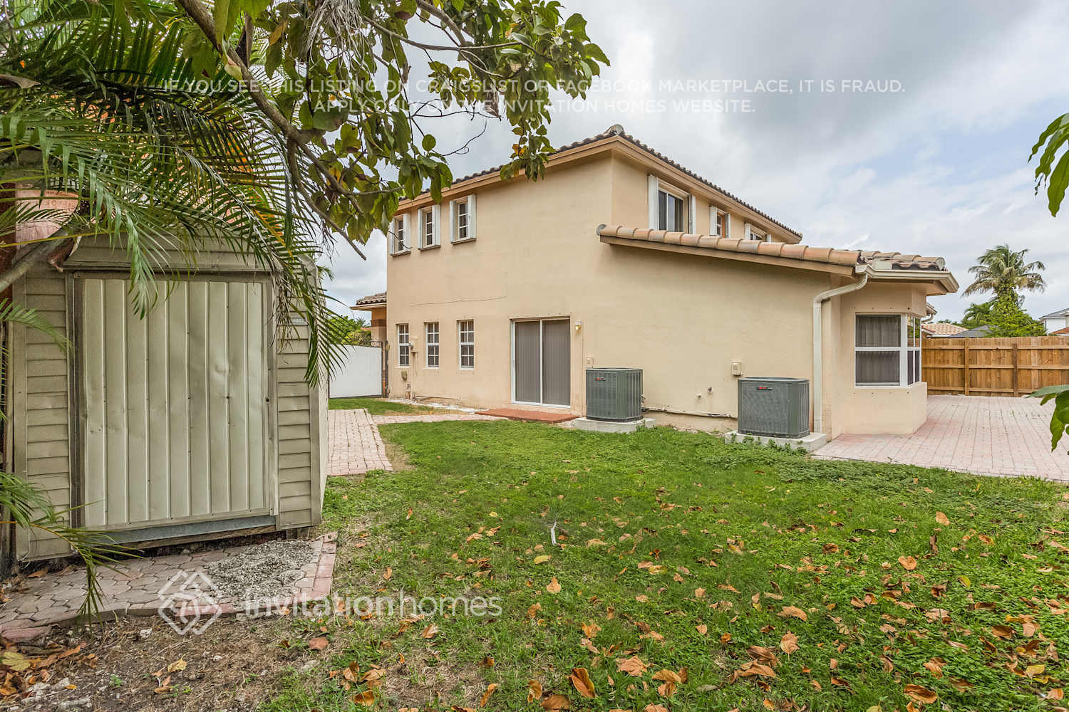 Building Photo - 9229 SW 157th Ct