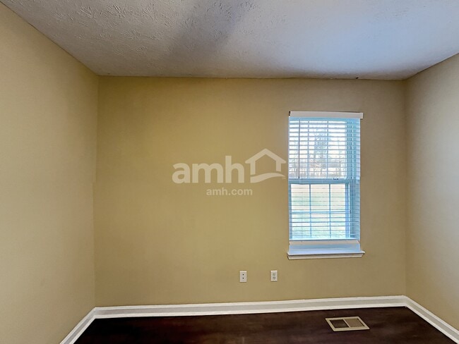 Building Photo - 322 Karlee Drive