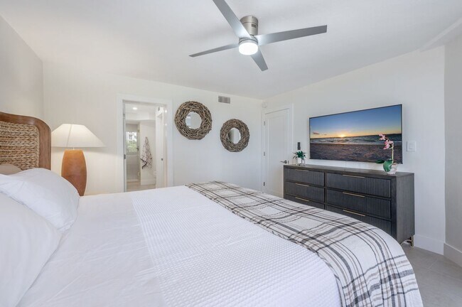 Building Photo - 11118 Gulf Shore Dr